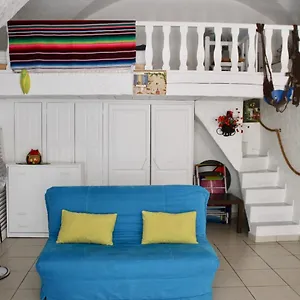 https://loursinade.fr-provencehotel.com